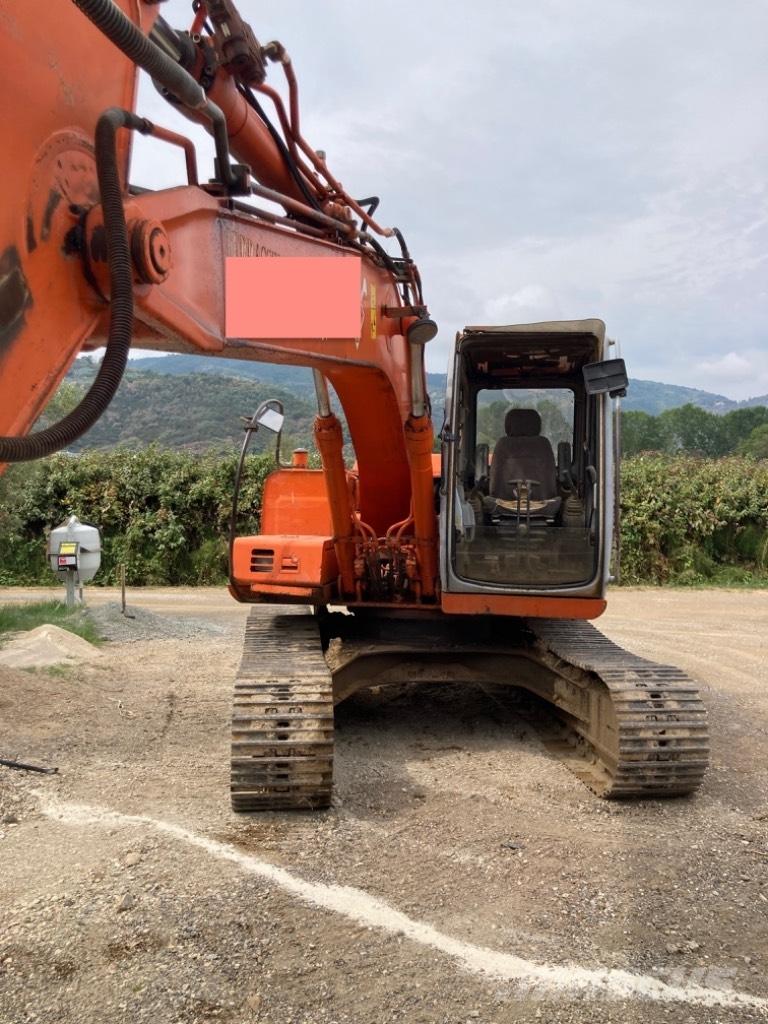 Hitachi EX 135 Гусеничные экскаваторы
