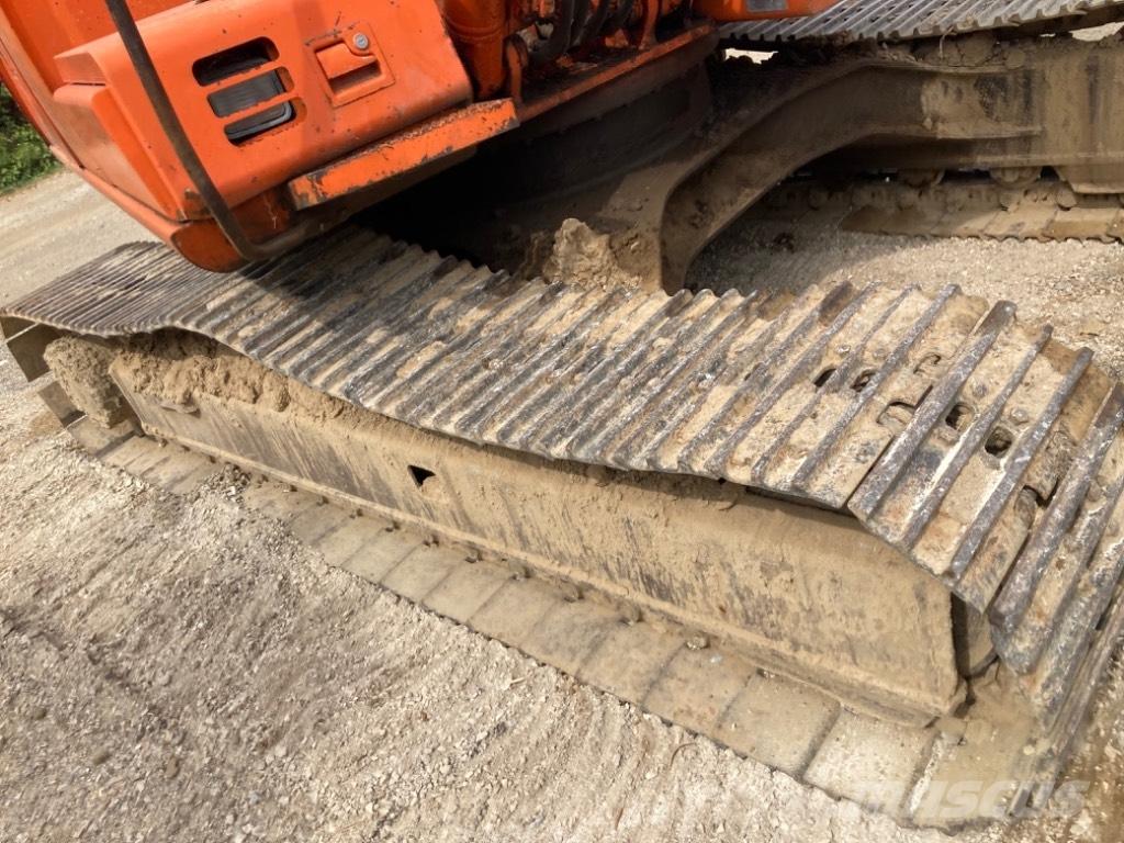 Hitachi EX 135 Гусеничные экскаваторы