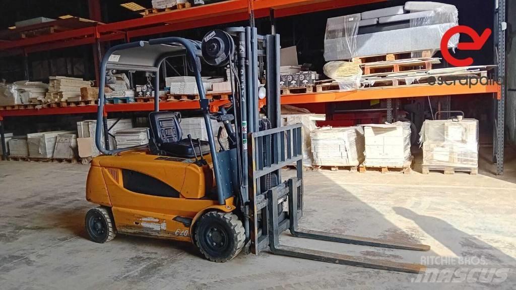 Desta E20 Телескопические погрузчики