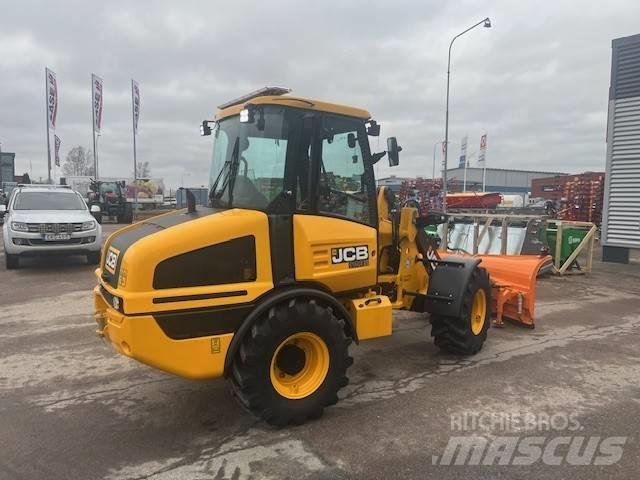 JCB 407 Agri Фронтальные погрузчики