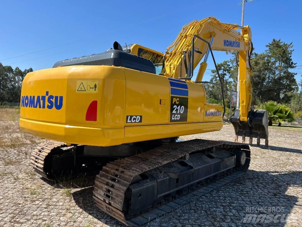 Komatsu PC 210 LCD-8 Гусеничные экскаваторы