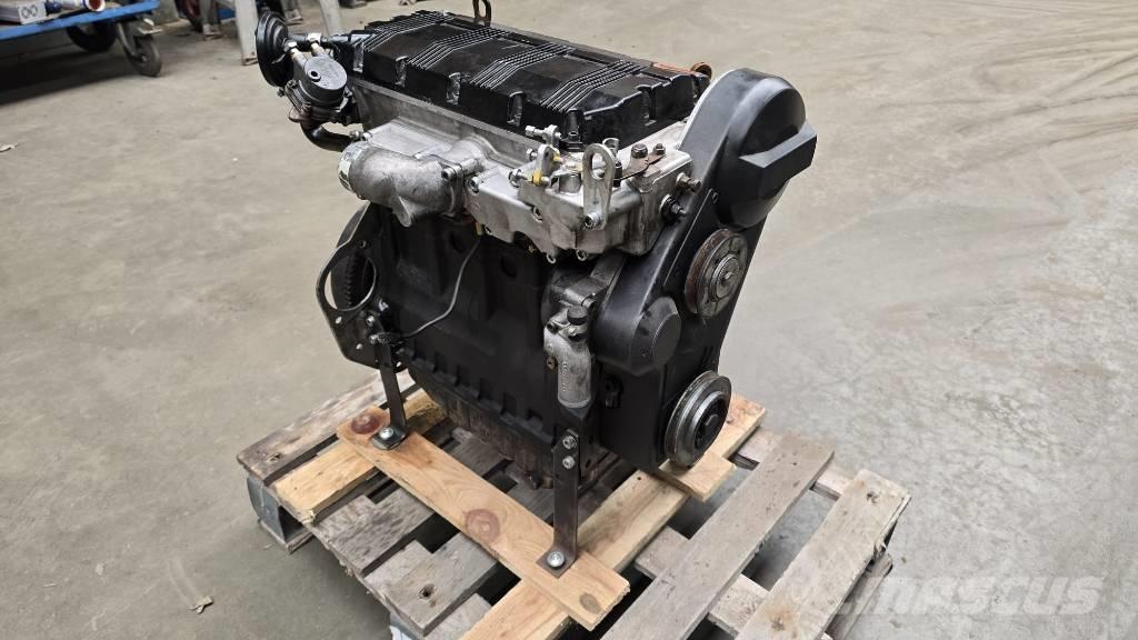 Lombardini LDW1404 Двигатели