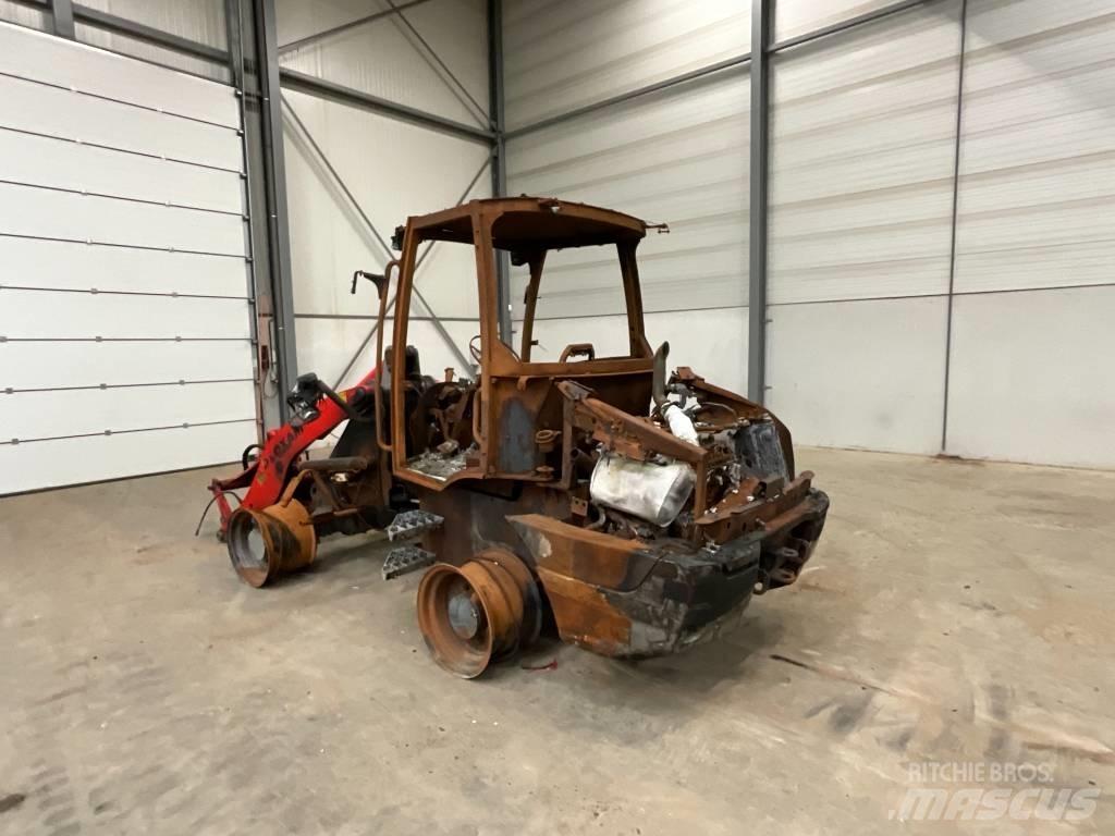 JCB loader Фронтальные погрузчики