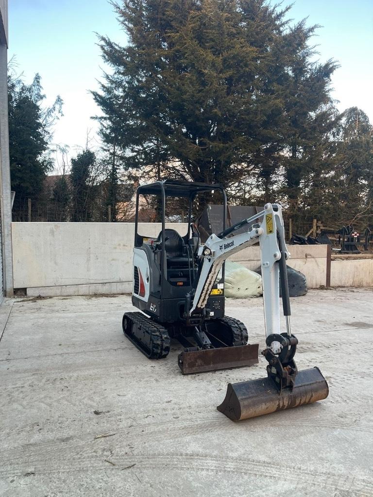 Bobcat E 17 Мини-экскаваторы
