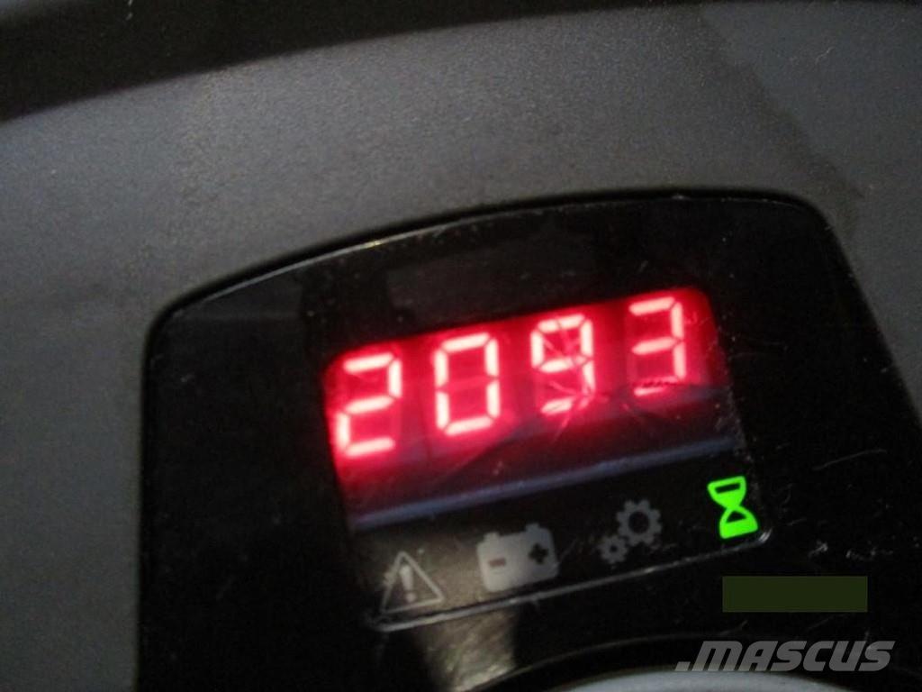 Toyota LPE200 Самоходные электрические тележки