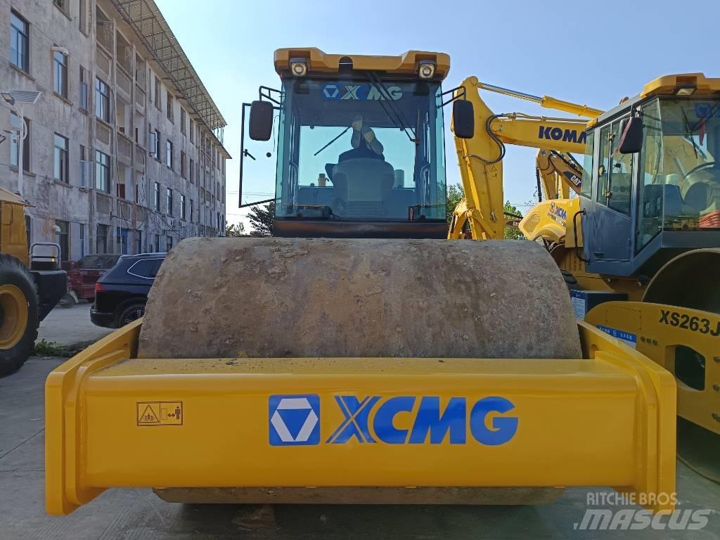 XCMG XS 223 J Грунтовые катки