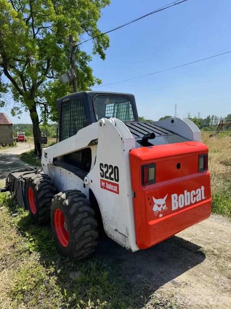 Bobcat S 220 Мини-погрузчики