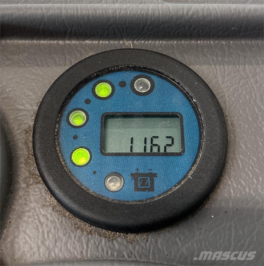 Atlet A160 Самоходные электроштабелёры