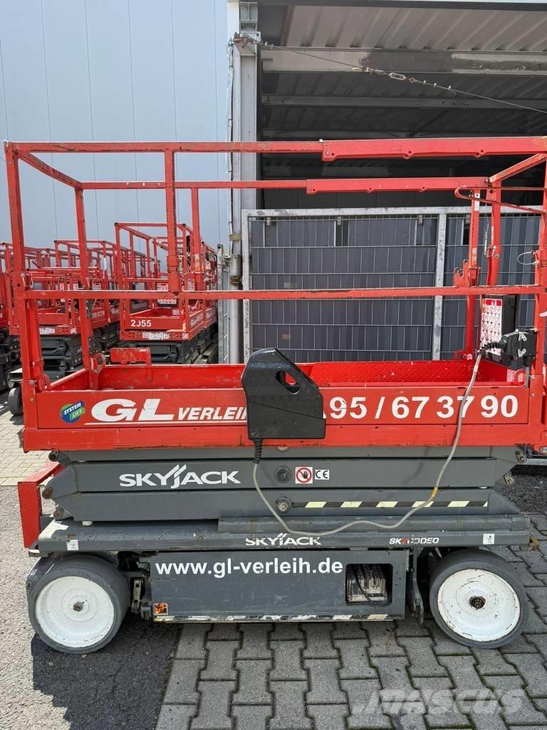 SkyJack SJ 3220 Ножничные подъемники