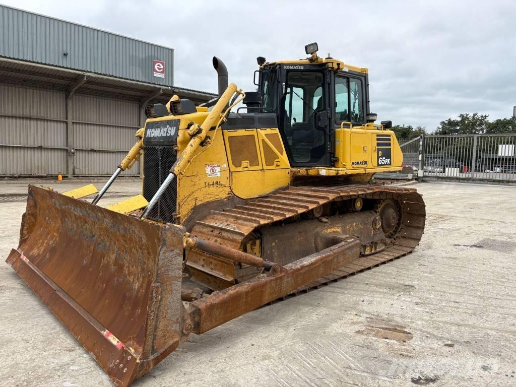 Komatsu D65PX-18 Гусеничные бульдозеры