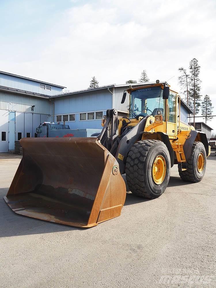 Volvo L 120 E Фронтальные погрузчики