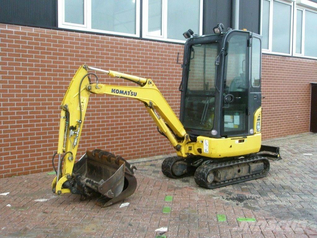 Komatsu PC16R-3HS Мини-экскаваторы