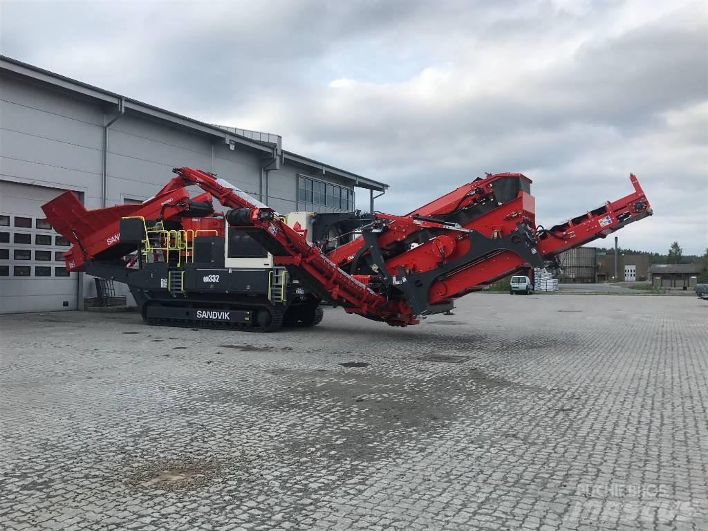 Sandvik QH 332 DDHS Мобильные дробилки