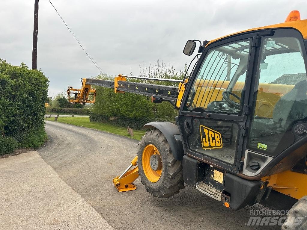JCB 535-125 Телескопические погрузчики