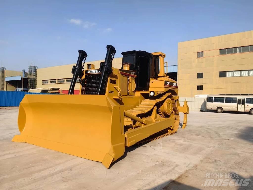 CAT D8R Гусеничные бульдозеры