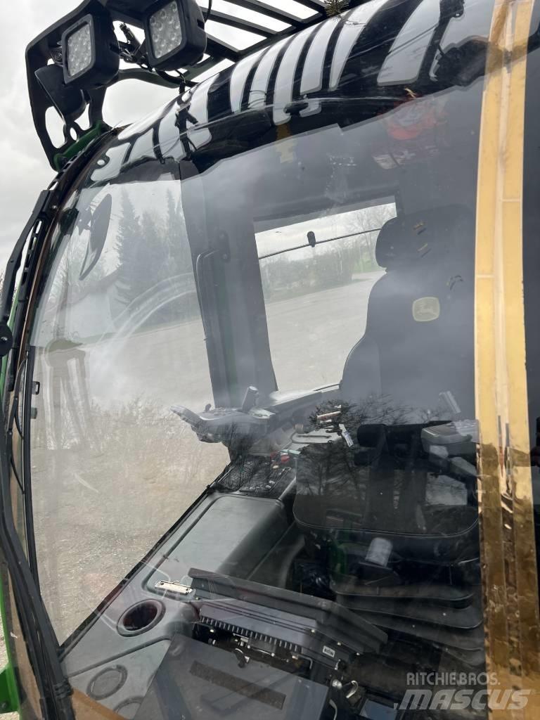 John Deere 1170 E Харвестеры