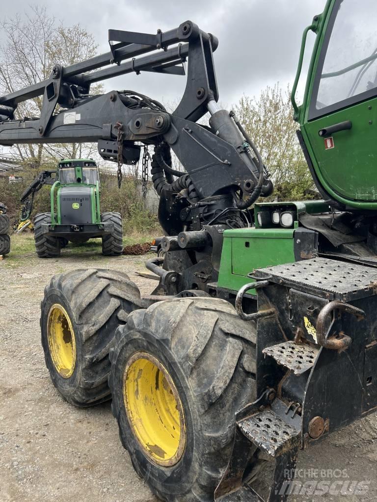 John Deere 1170 E Харвестеры