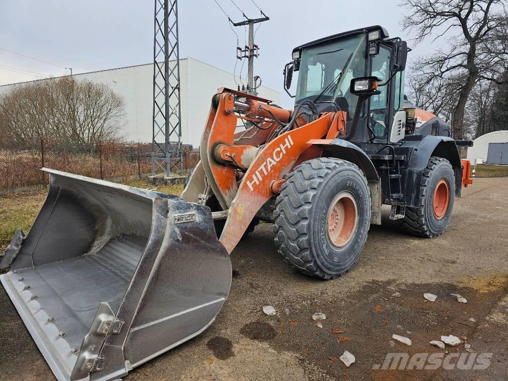 Hitachi ZW180-6 Фронтальные погрузчики
