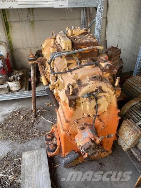 Fiat-Hitachi 350 Трансмиссии и КПП