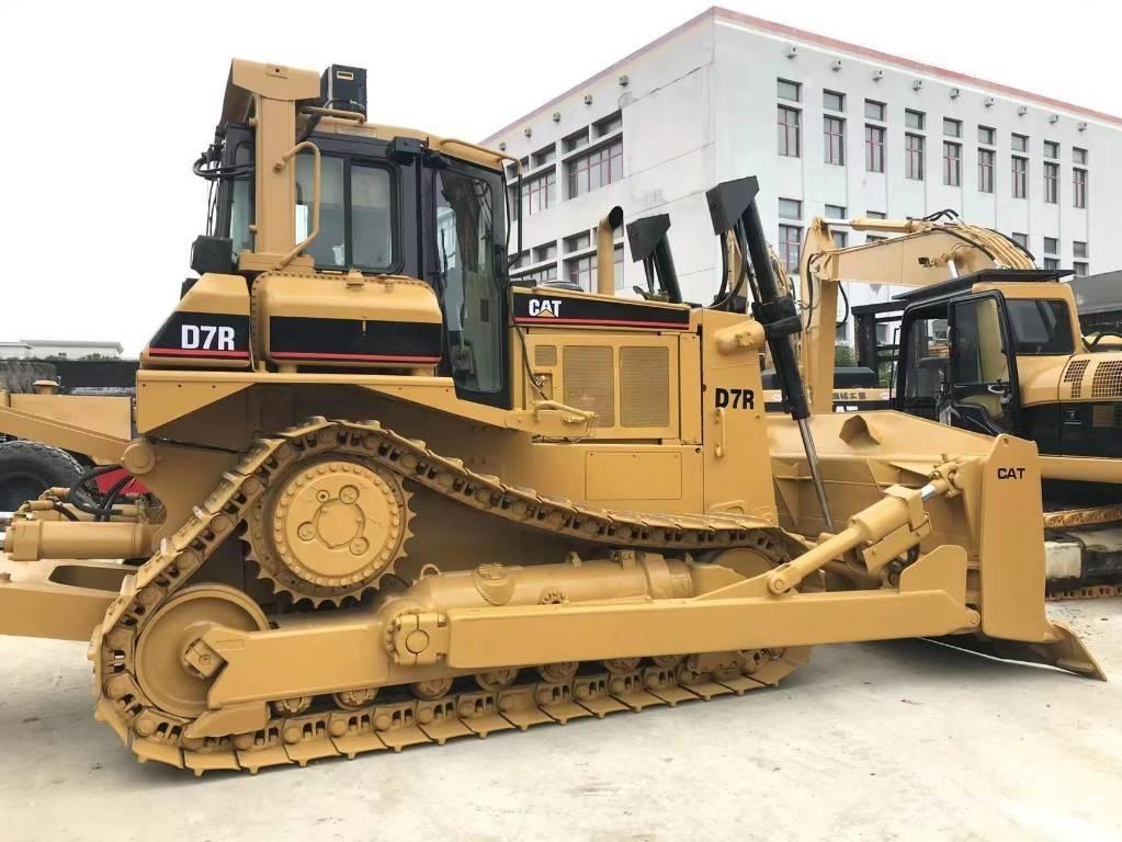 CAT D 7 R Гусеничные бульдозеры