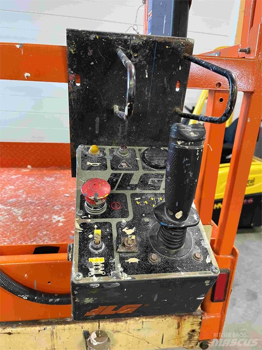JLG 2646E2 Ножничные подъемники