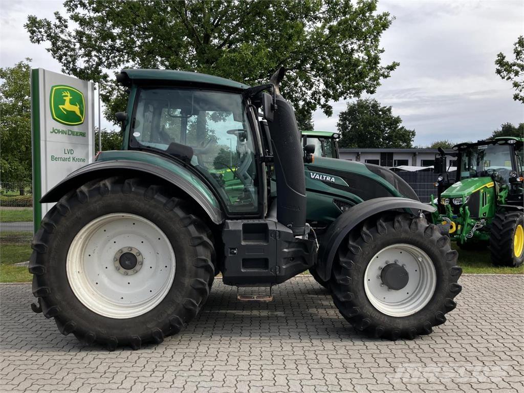 Valtra T174 Versu Трактора