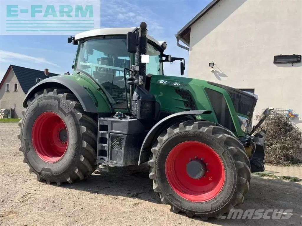 Fendt 826 vario Трактора