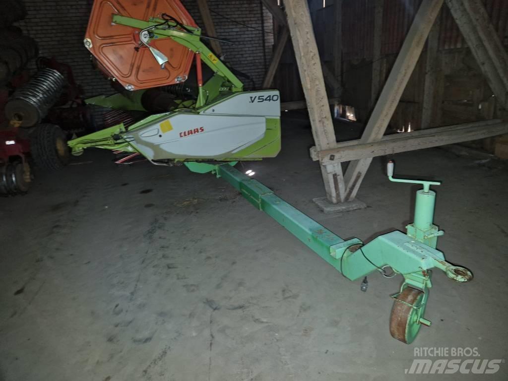 CLAAS Tucano 320 Зерноуборочные комбайны