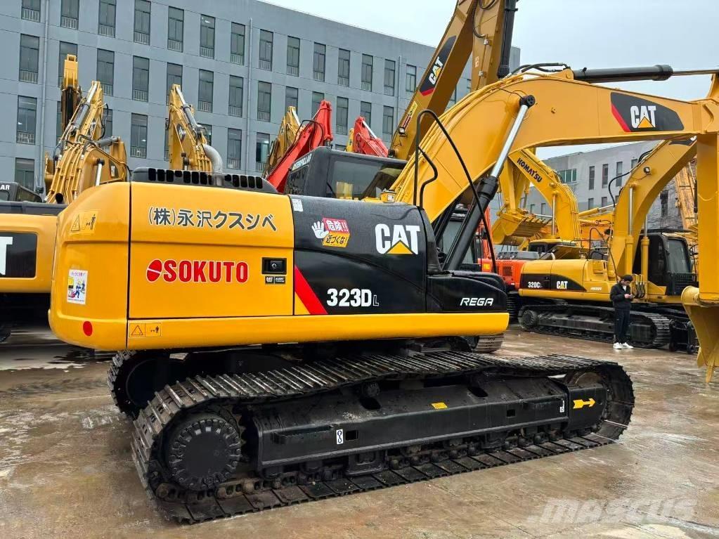 CAT 323 D L Гусеничные экскаваторы