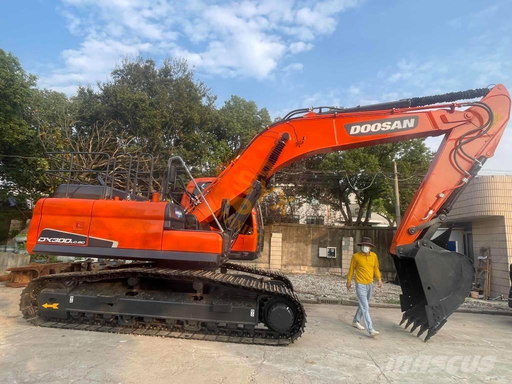 Doosan DX 300 Гусеничные экскаваторы