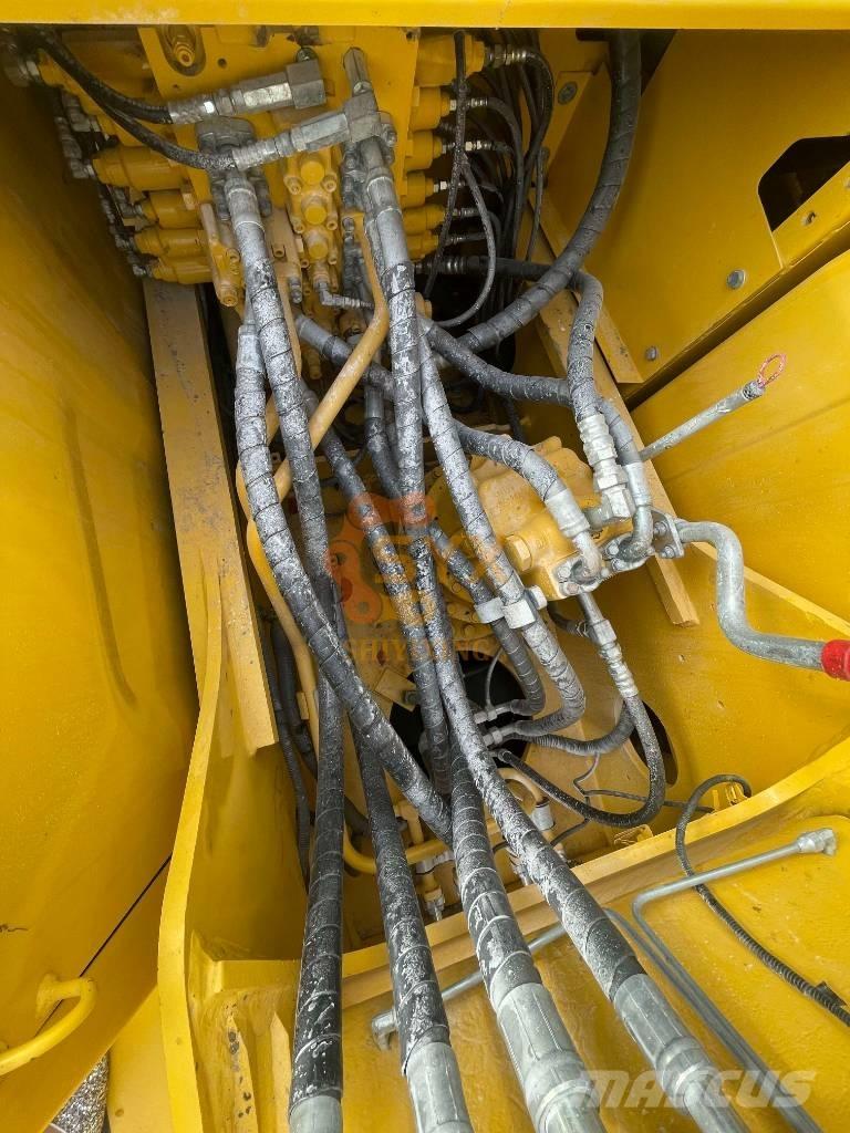 Komatsu PC 200-8 Гусеничные экскаваторы