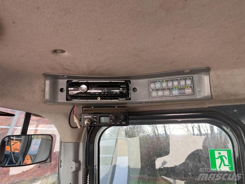 Doosan DL 250 15 Фронтальные погрузчики