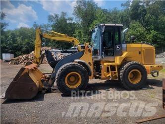 John Deere 624k Фронтальные погрузчики