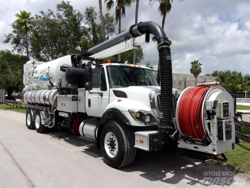 International 7500 Ассенизаторские машины