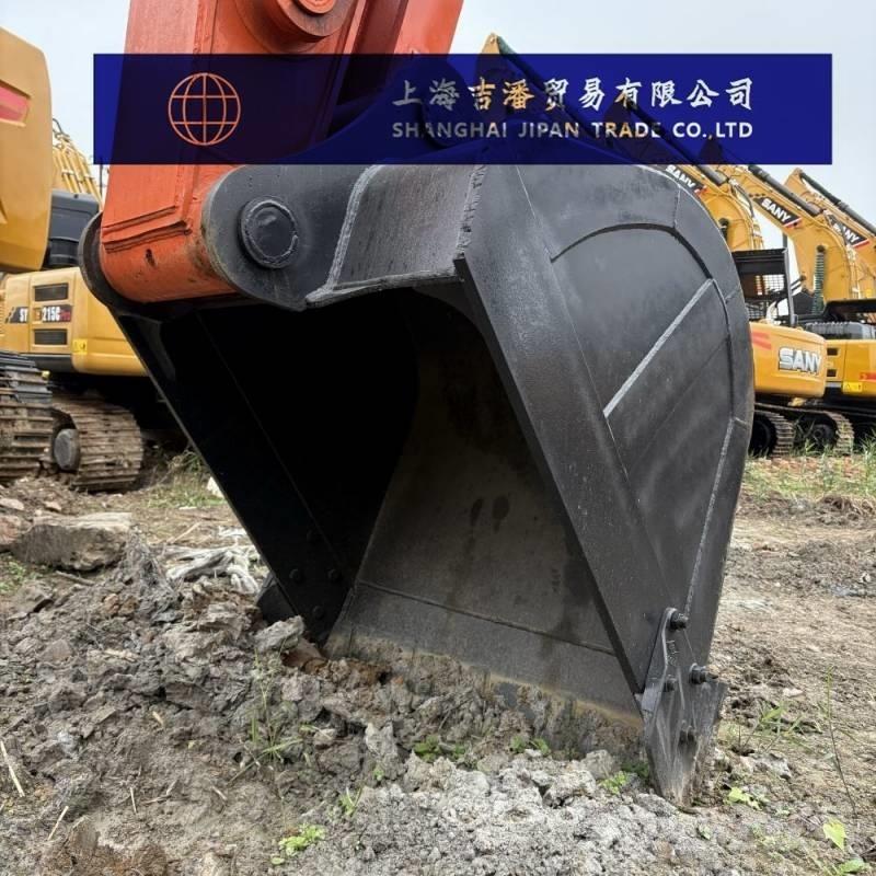 Hitachi ZX 210 Гусеничные экскаваторы