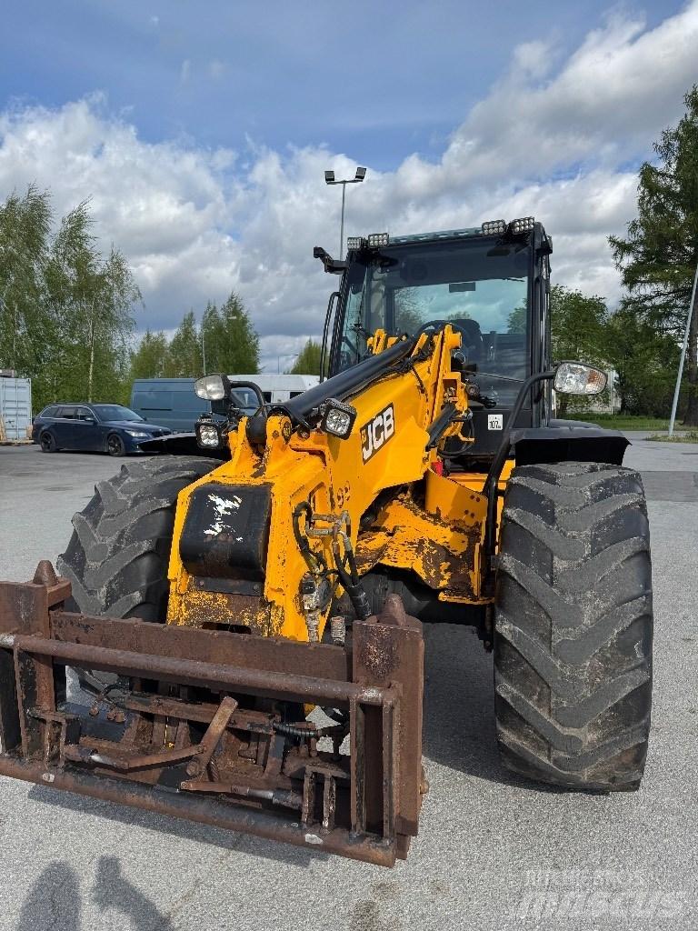JCB TM 320 S Фронтальные погрузчики