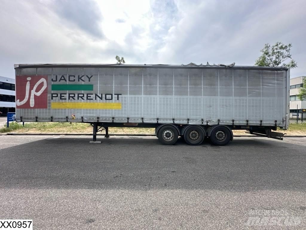 Fruehauf Tautliner Тентованные полуприцепы