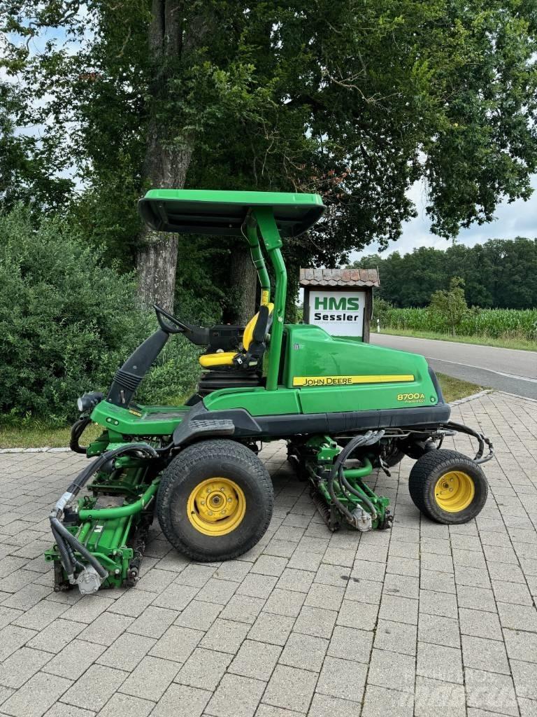 John Deere 8700 A Косилки фарватера