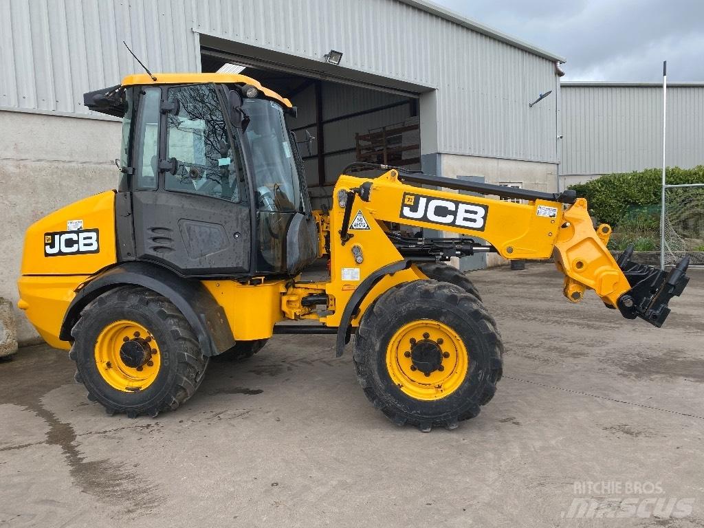 JCB TM 220 Сельскохозяйственные телескопические погрузчики