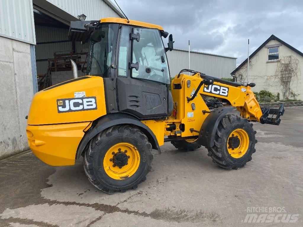 JCB TM 220 Сельскохозяйственные телескопические погрузчики