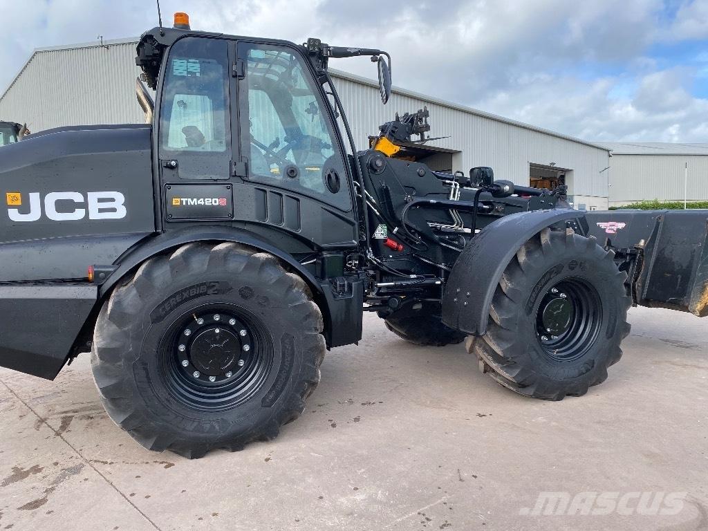JCB TM420s Сельскохозяйственные телескопические погрузчики