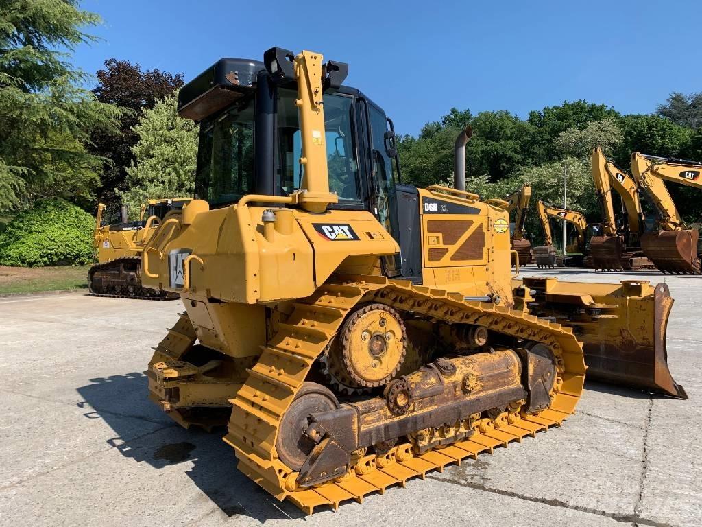 CAT D 6 N XL Гусеничные бульдозеры