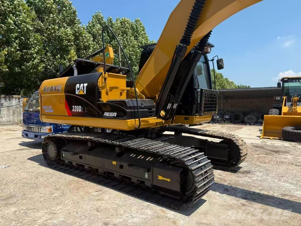 CAT 320 D Гусеничные экскаваторы