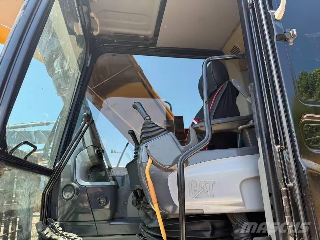 CAT 320 D Гусеничные экскаваторы