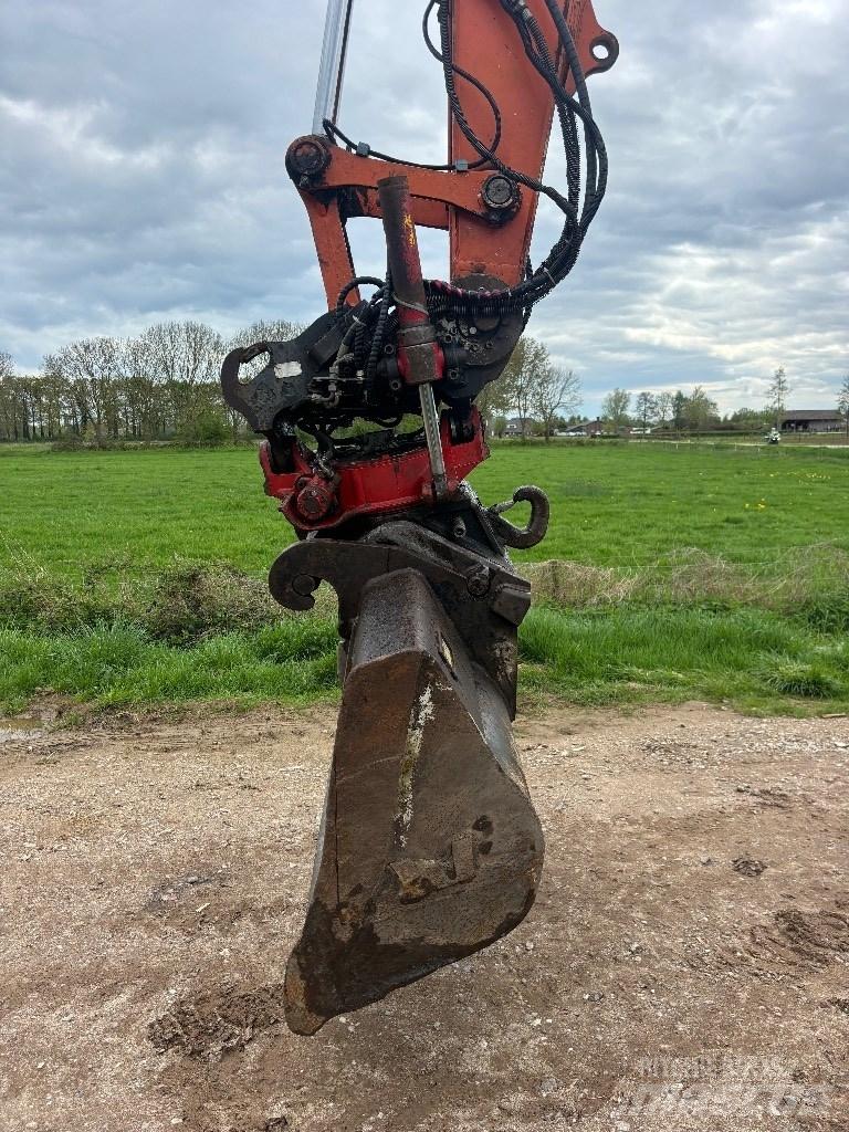 Hitachi ZX 140 W T-3 Колёсные экскаваторы