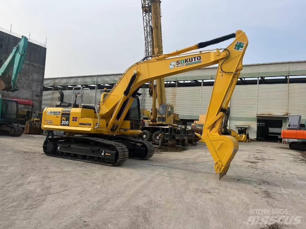 Komatsu PC 200-8N1 Гусеничные экскаваторы