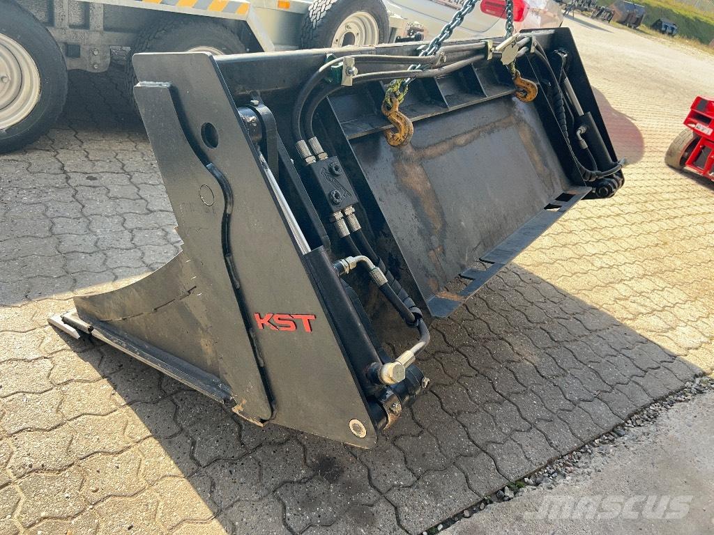  KST 4 i en skovl Ковши