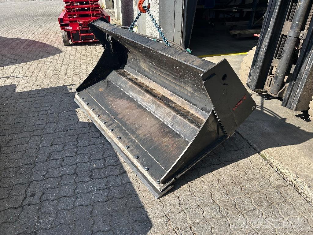  KST 4 i en skovl Ковши