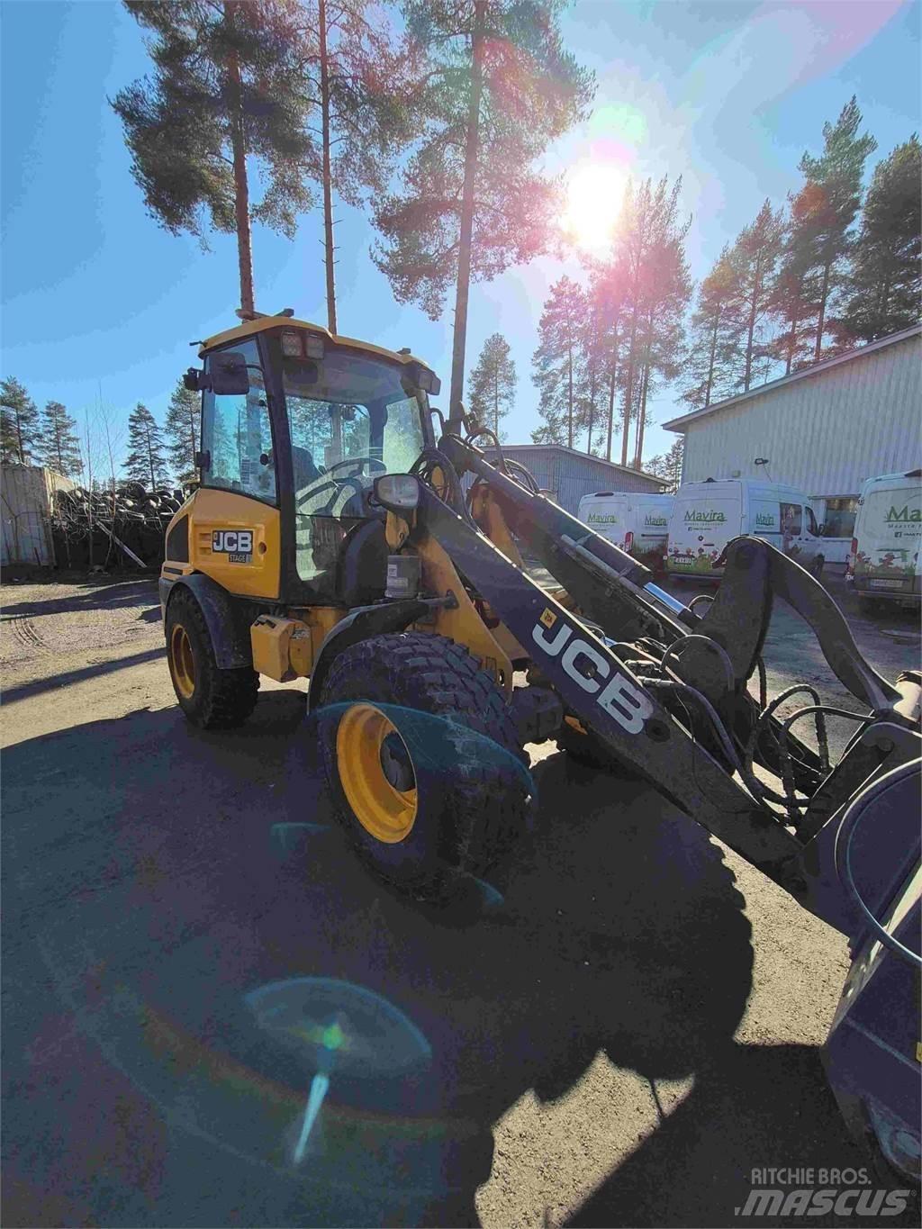 JCB 407 Фронтальные погрузчики