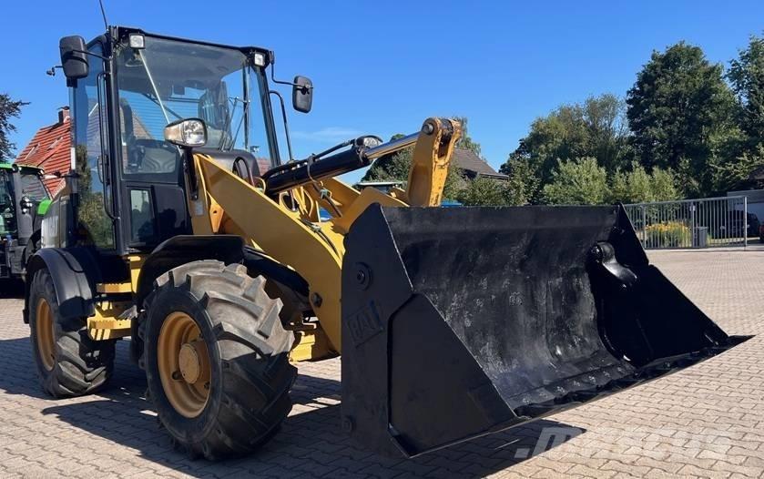 CAT 908M Radlader Фронтальные погрузчики
